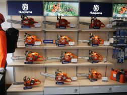 Husqvarna Motorsägen bei Tenberg Gartentechnik